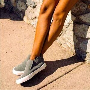 SeaVees Huntington Middle Suede Slip On Sneakers in Greyboard